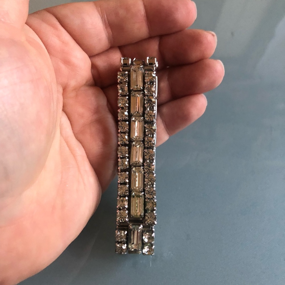 1940’s vintage Crystal costume stretch cuff bracelet